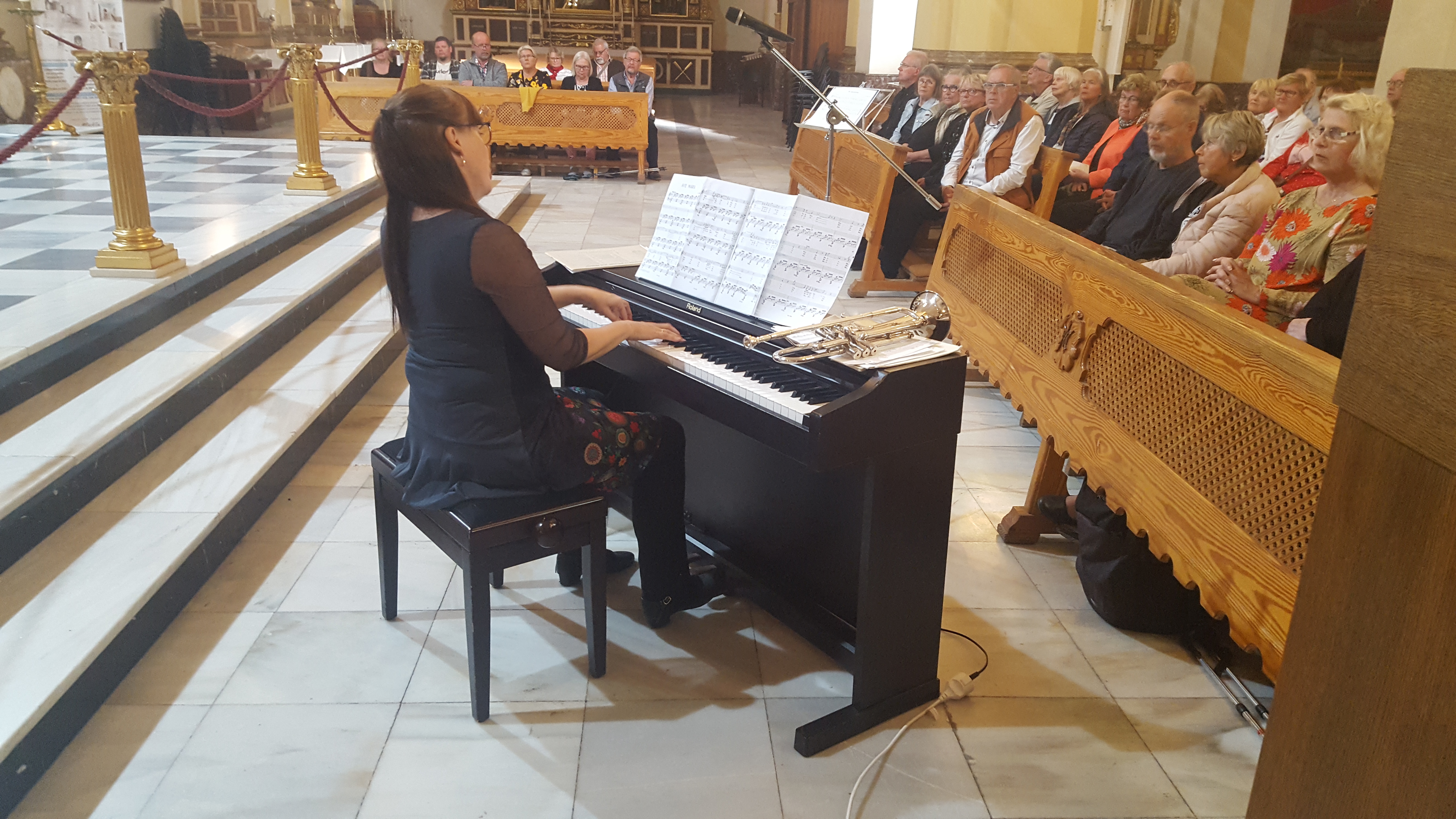 Turistikanttori Satu Rannan konsertti Costa Blancalla 010320